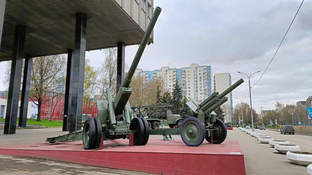 Артиллерийские орудия